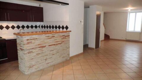 APPARTEMENT T3 BELLEVILLE 700€ CC – Belleville-en-Beaujolais