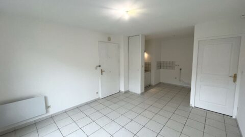 APPARTEMENT T2 528 € CC – Belleville-en-Beaujolais