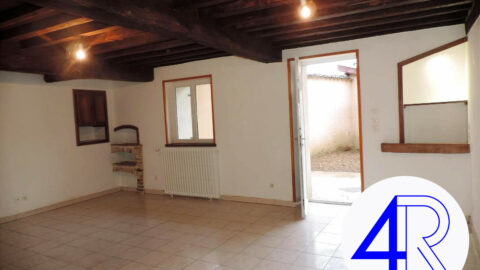 MAISON T3 AVEC COUR – Peyzieux-sur-Saône