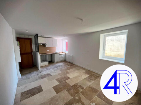 FLEURIE CENTRE T3 DUPLEX 523€ CC – Fleurie