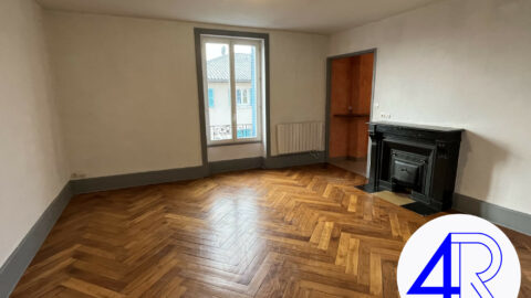 Appartement T3 810 € CC avec garage et jardin – Belleville-en-Beaujolais