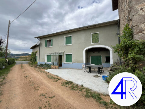 Maison T4 meublée avec jardin – Les Ardillats