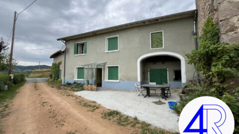 Maison T4 meublée avec jardin – Les Ardillats