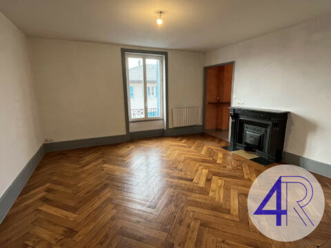 Appartement T3 810 € CC avec garage et jardin – Belleville-en-Beaujolais