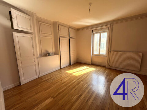 APPARTEMENT T4 – Belleville-en-Beaujolais