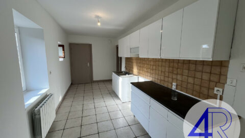 APPARTEMENT T2 RENOVE 600 € CC – Régnié-Durette