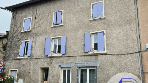 BEAUJEU T3 DUPLEX 425 € CC – Beaujeu