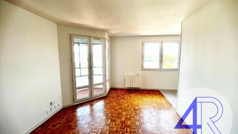 STUDIO avec garage – Lyon