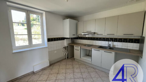 Appartement T4 + Garage 892 € CC – Montmerle-sur-Saône