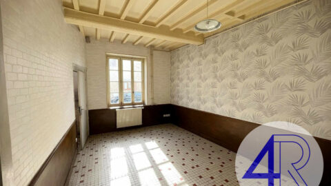 MAISON T5 AVEC COUR BELLEVILLE CENTRE 958€ CC – Belleville-en-Beaujolais