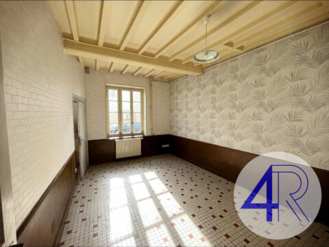 MAISON T5 AVEC COUR BELLEVILLE CENTRE 958€ CC – Belleville-en-Beaujolais