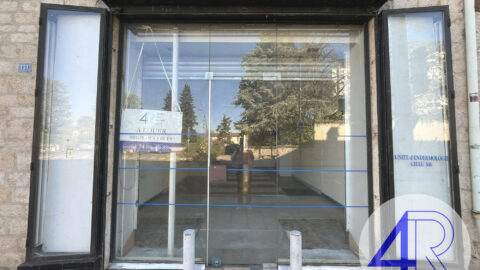Local commercial 52 m² 1124 € CC – Belleville-en-Beaujolais